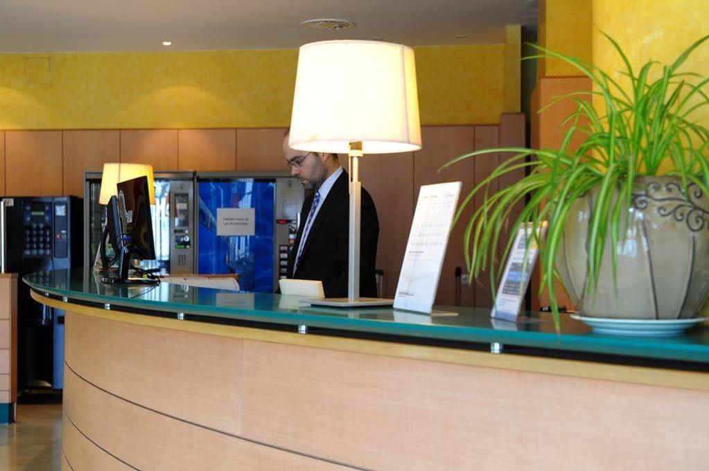 Hotel City Express Santander Parayas Exteriör bild